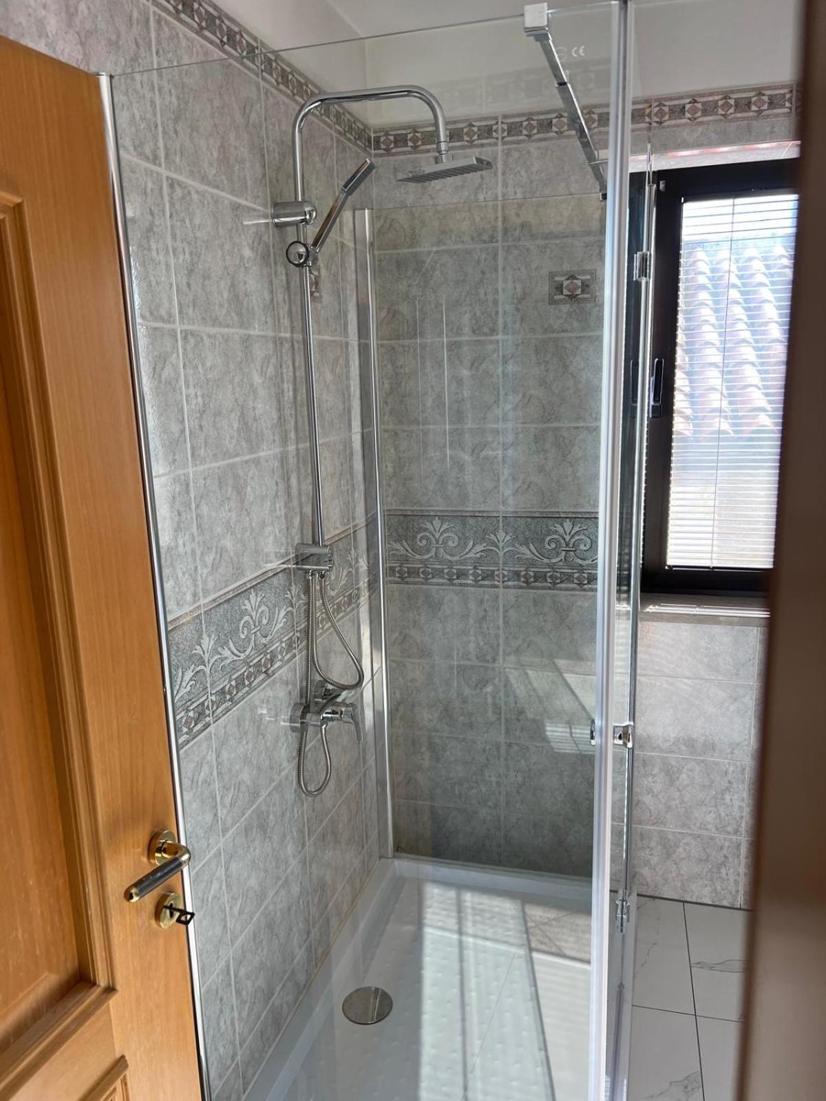 Apartma Mimi Dekani المظهر الخارجي الصورة